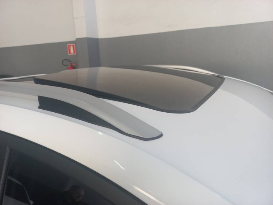 CHEVROLET - TRACKER - 2023/2024 - Branca - R$ 131.000,00