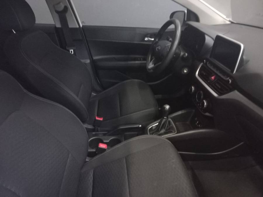HYUNDAI - HB20 - 2020/2021 - Branca - R$ 65.000,00