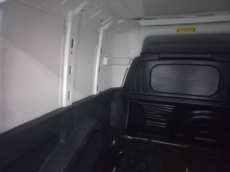 FIAT - FIORINO - 2013/2014 - Branca - R$ 57.000,00